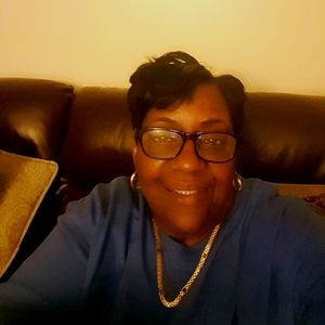 Meet your Posher, Beverly